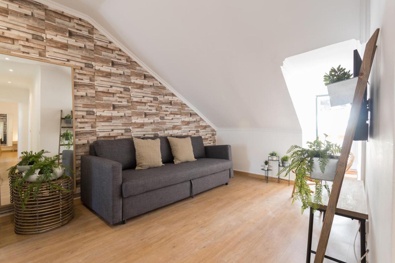 Appartamento Rato Cozy 3Br W/Balcony - By Lu Holidays Lisbona Esterno foto